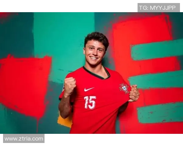 若昂内维斯：从青涩小将到足球场上的璀璨明星之路