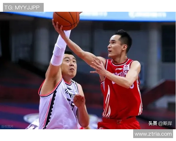 韩德君的篮球传奇之路与中国男篮的未来发展探讨